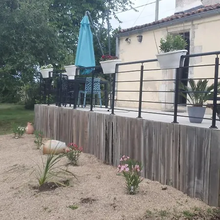 De Charme, Terrasse, Climatisation, 15 Minutes De Rochefort Cabariot